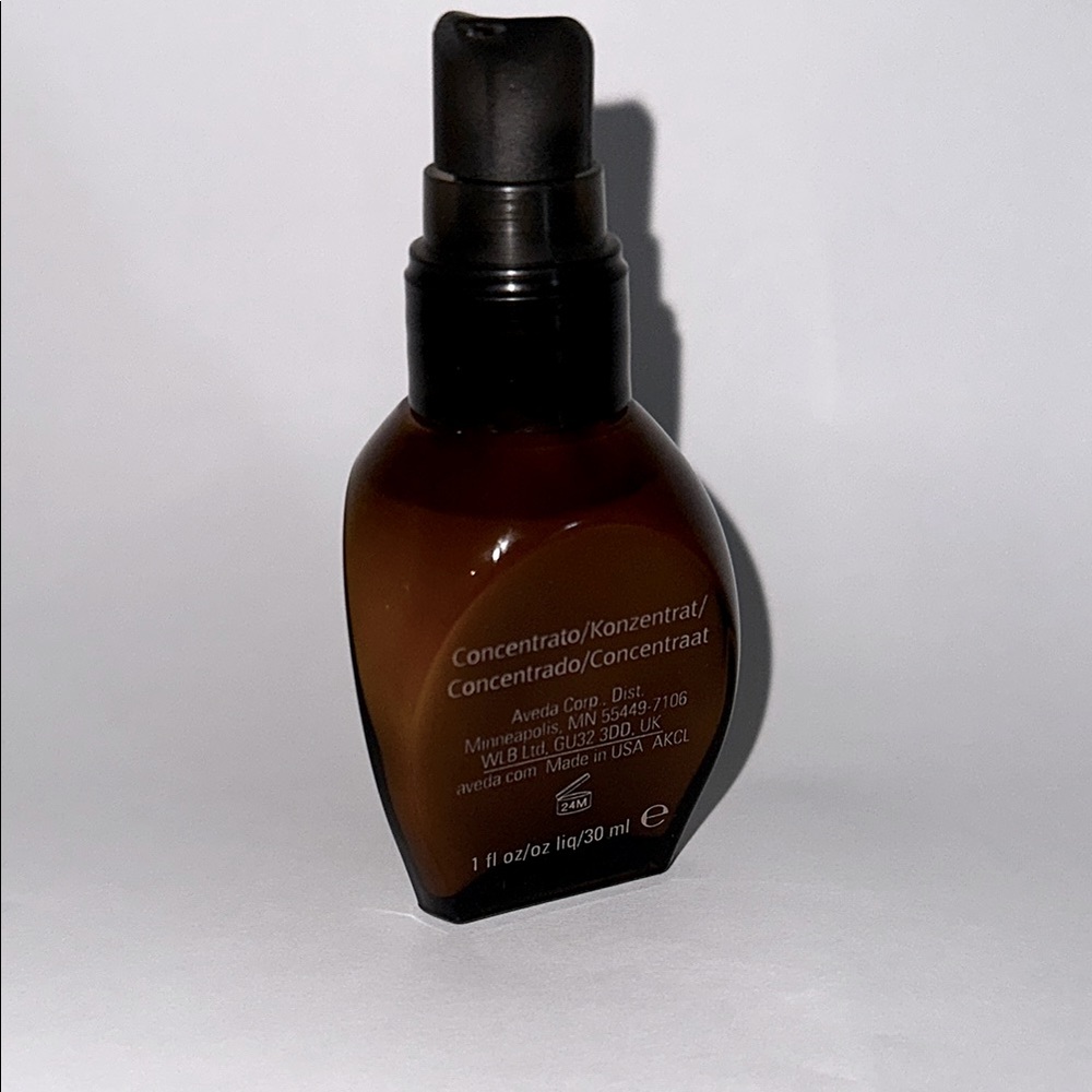 AVEDA tulasāra Bright Concentrate - EUC - NWOB - Picture 2 of 4